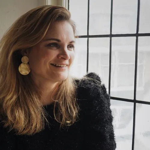 Portret van Hanneke, financieel en operationeel specialist bij Raise