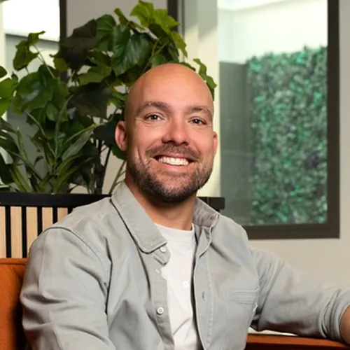 Portret van Thijs, specialist online marketing en oprichter eigen all-round digital agency WP Masters